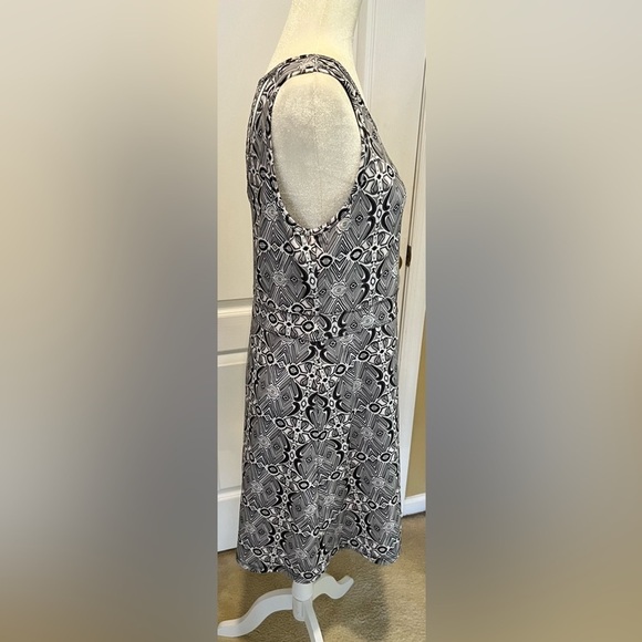 Reel Legends Performance Outfitters Ladies Stay Cool Dress size M - Picture 2 of 5